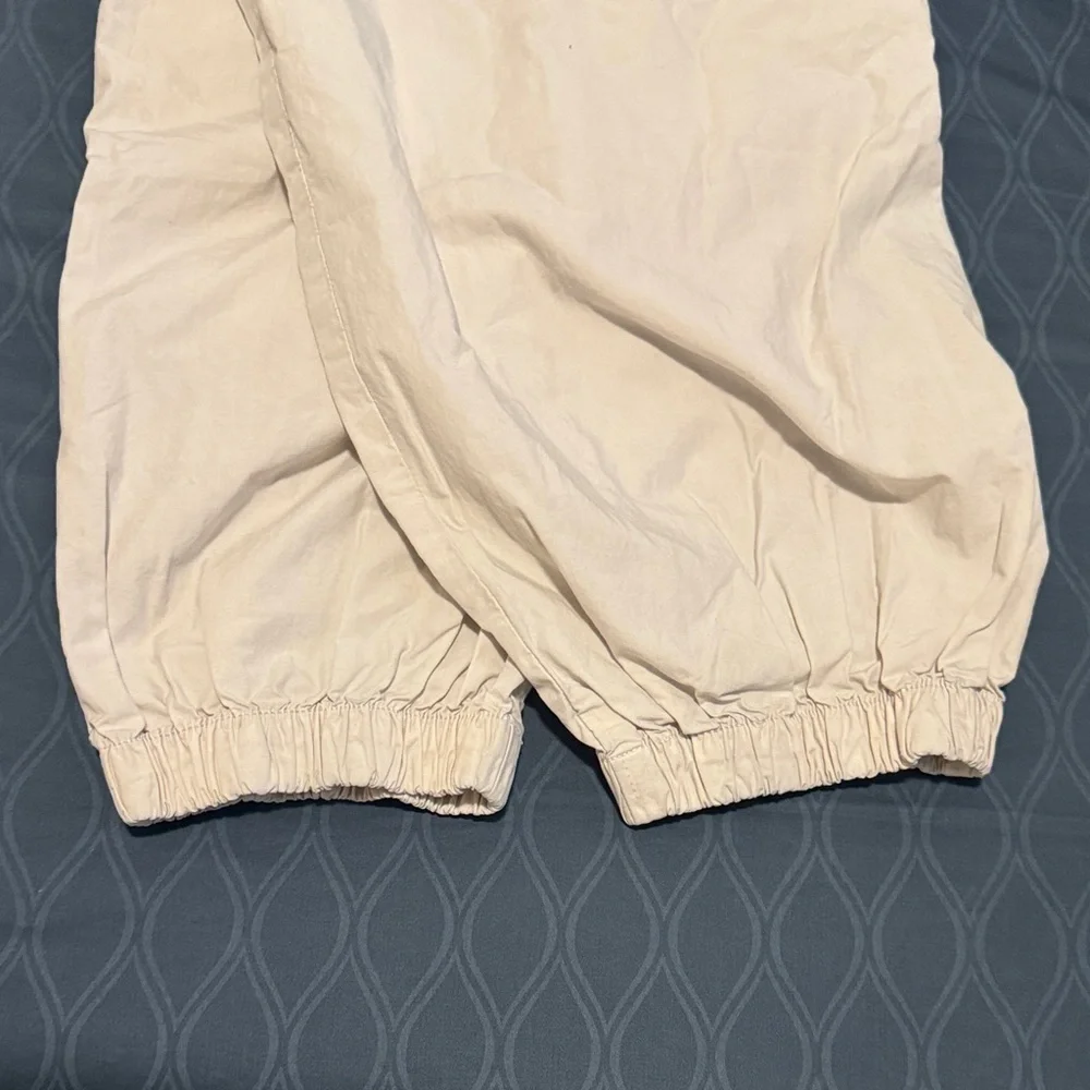 Garage Beige Elastic Waist Pants. Small - Picture 4 of 6